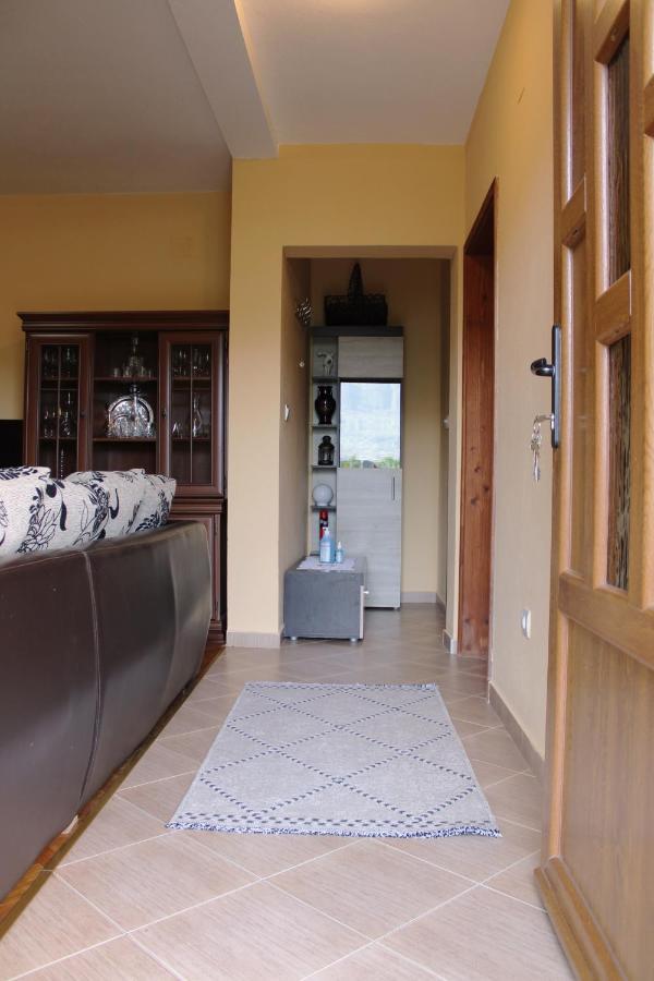 Holiday Home Gazevic Virpazar Eksteriør billede