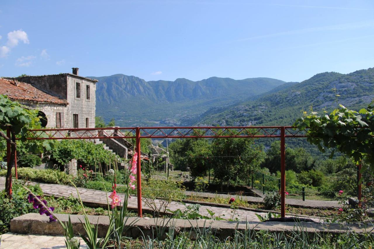 Holiday Home Gazevic Virpazar Eksteriør billede